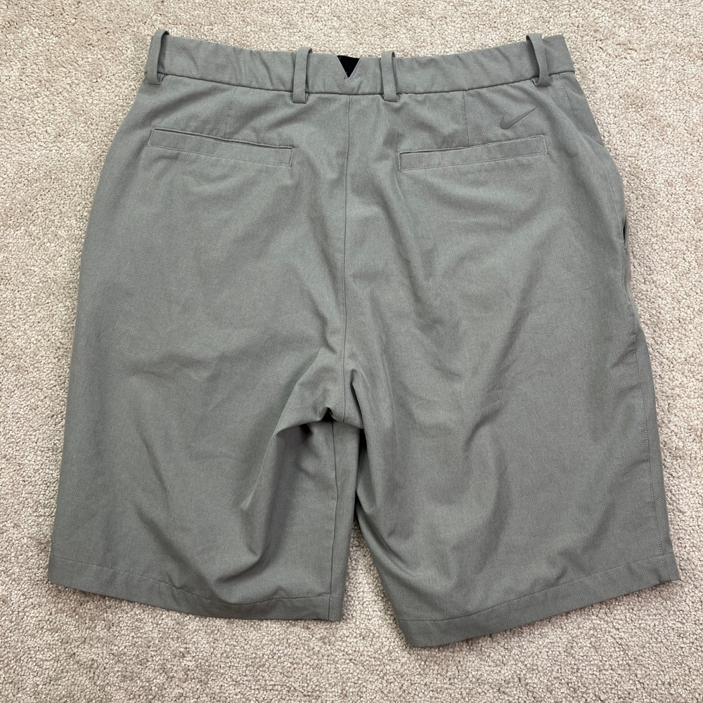 Nike Mens 34 Golf Shorts Gray Dri-Fit Flat Front Performance CU9740 - Picture 3 of 9